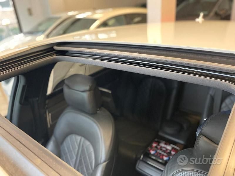 Usata Audi A8L Ambiente 385 CV (283 kW) 2016 Bianco Berlina