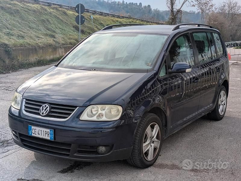 Usata VW Touran Highline 101 CV (74 kW) 2003 Blu Monovolume