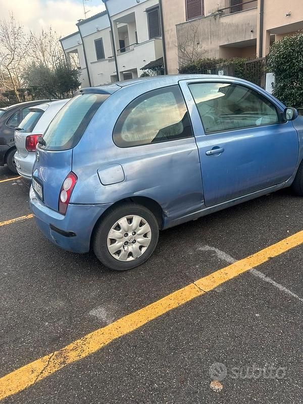 Usata Nissan Micra 65 CV (47 kW) 2004 Blu Utilitaria