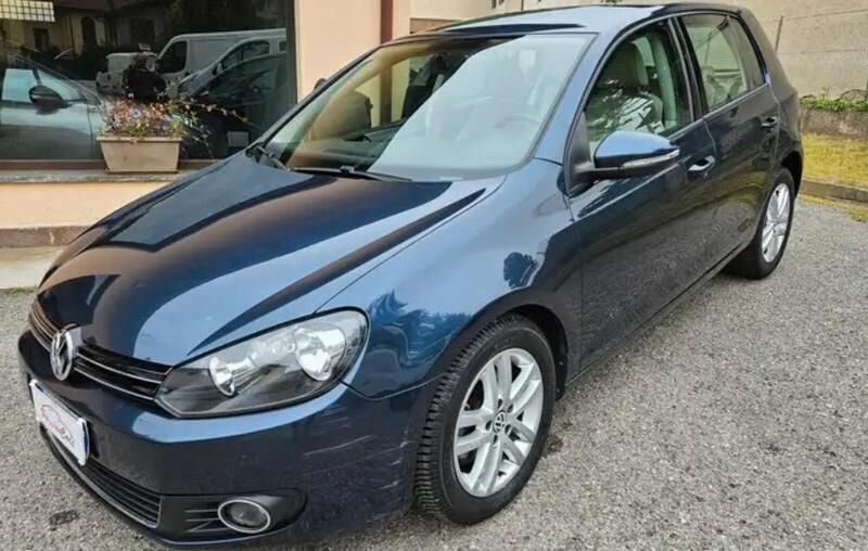 Blu Usata 2010 VW Golf VI Highline Tre volumi | 8900 € (Cara) - Immagine 1/4