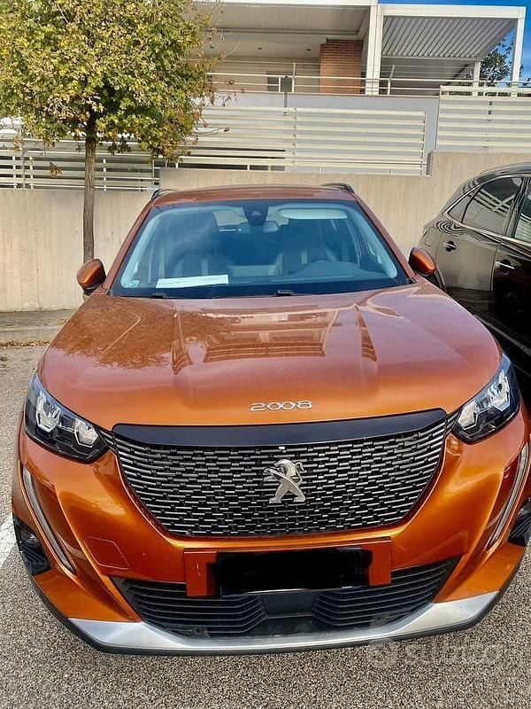 Usata Peugeot 2008 Allure 131 CV (96 kW) 2021 SUV