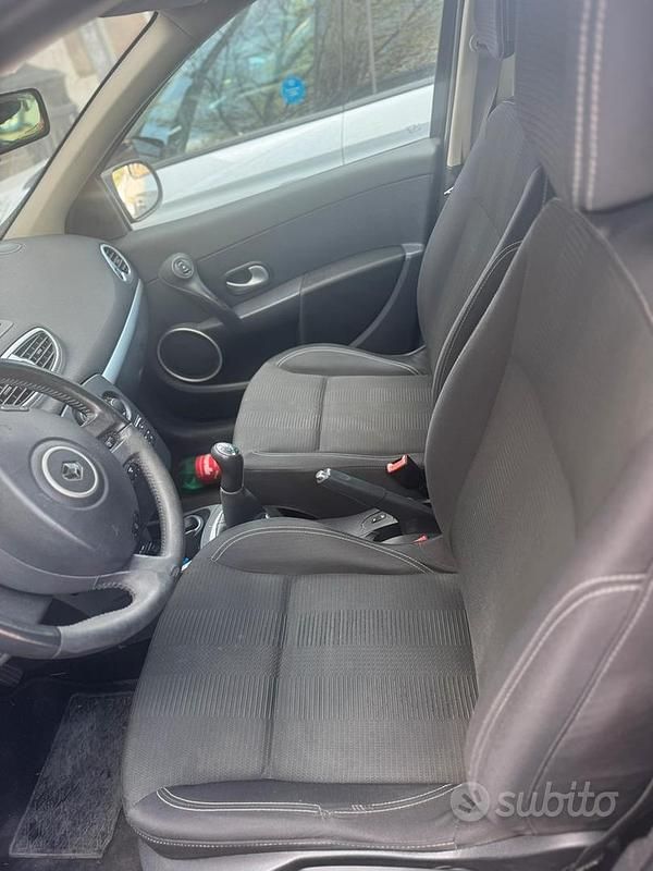 Usata Renault Clio II 82 CV (60 kW) 2009 Nero Berlina