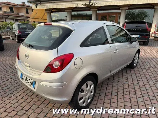 Usata Opel Corsa Enjoy 80 CV (58 kW) 2009 Grigio Utilitaria