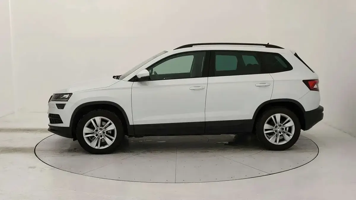 Usata Skoda Karoq Executive 150 CV (110 kW) 2021 Bianco SUV