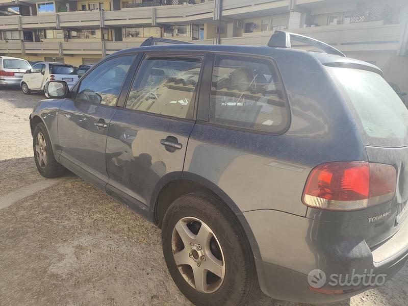 Grigio Usata 2005 VW Touareg SUV | 1700 € (Super prezzo) - Immagine 1/4