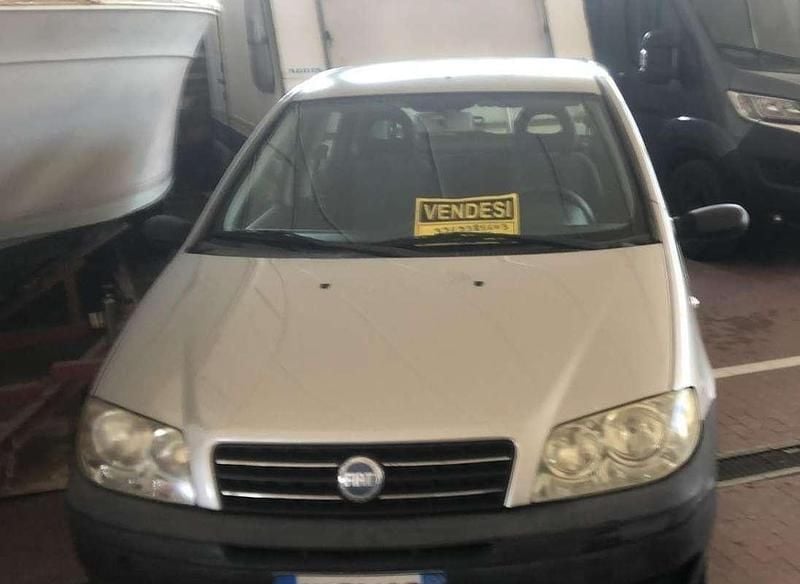Usata Fiat Punto S 60 CV (44 kW) 2005 Utilitaria