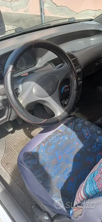 Usata Fiat Punto 54 CV (39 kW) 1998 Bianco Berlina