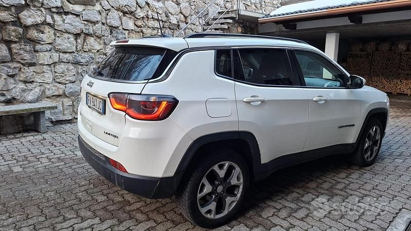 Usata Jeep Compass 140 CV (102 kW) 2019 Bianco SUV