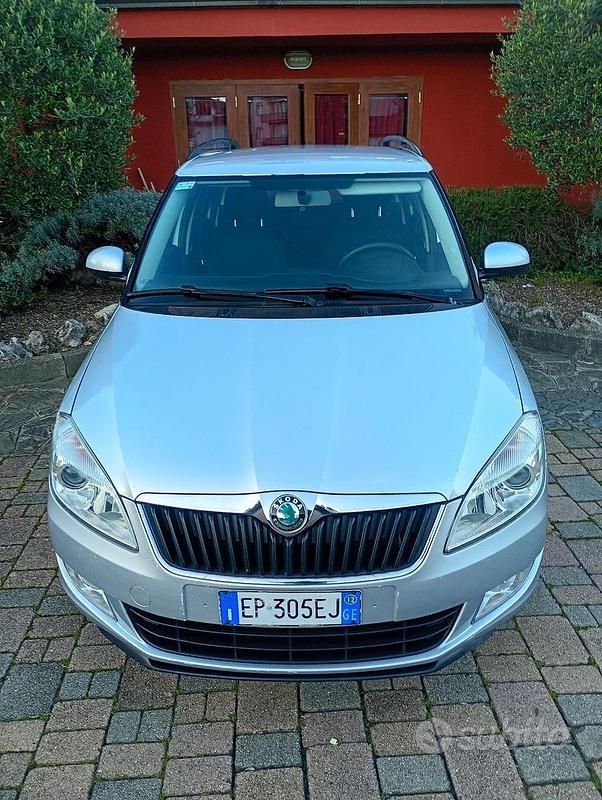 Usata Skoda Fabia 105 CV (77 kW) 2011 Grigio Berlina