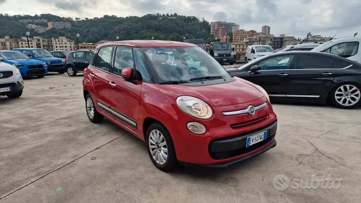 Usata Fiat 500L Lounge 85 CV (62 kW) 2016 Rosso Monovolume