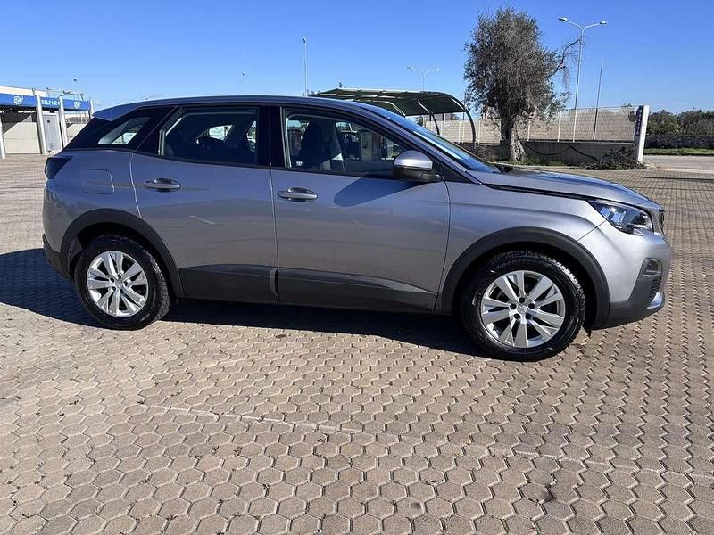 Usata Peugeot 3008 Allure 131 CV (96 kW) 2020 Grigio SUV