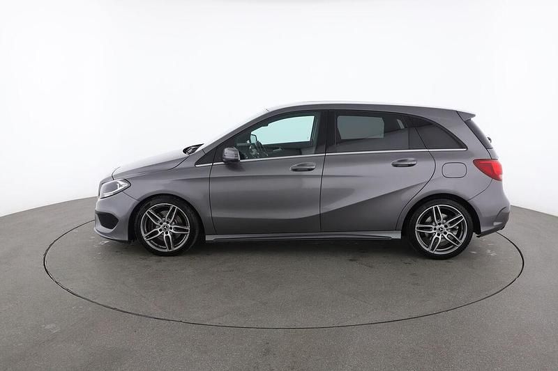 Usata Mercedes B220 Premium 177 CV (130 kW) 2017 Grigio Monovolume