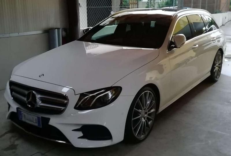 Usata Mercedes E220 AMG line 194 CV (142 kW) 2017 Bianco Station wagon