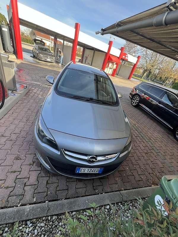 Occasion Opel Astra 110 ch (80 kW) 2013 Break