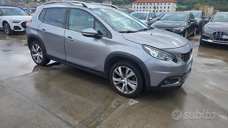 Usata Peugeot 2008 Allure 110 CV (80 kW) 2018 Grigio SUV