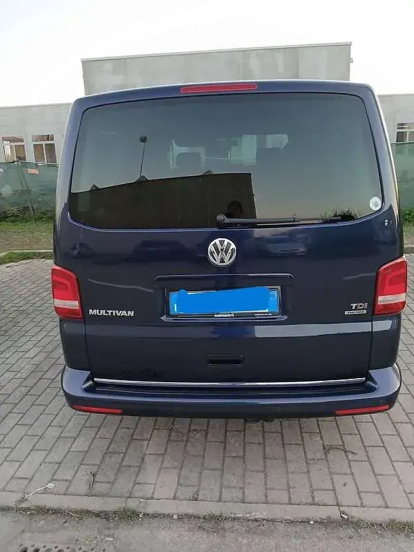 Usata VW Multivan Highline 179 CV (131 kW) 2013 Blu/azzurro Monovolume
