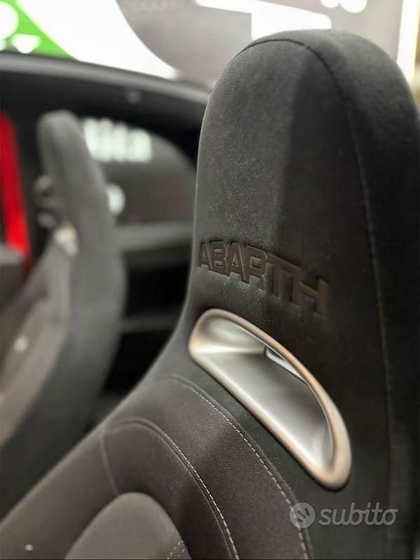 Usata Abarth 595 165 CV (121 kW) 2018 Rosso Cabrio