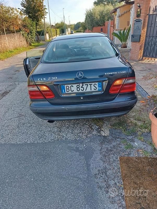 Käytetty Mercedes CLK230 136 HP (100 kW) 1999 Sininen Coupe - kaksiovinen