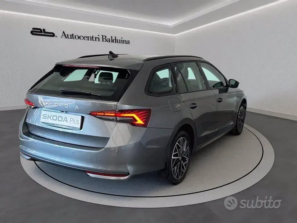 Usata Skoda Octavia Executive 150 CV (110 kW) 2025 Grigio graphite metalizzato Station wagon