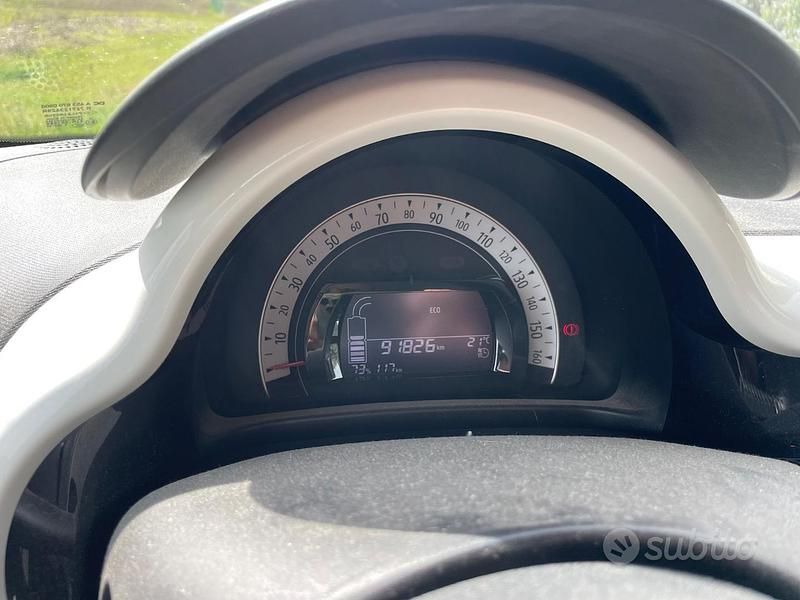 Usata Renault Twingo 22 kW (30 CV) 2021 Bianco Utilitaria
