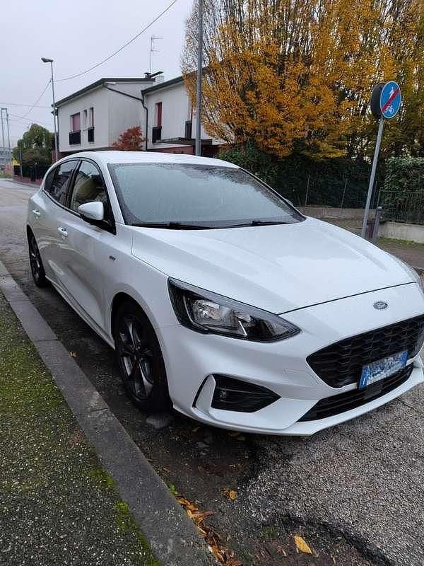 Usata Ford Focus ST-Line 120 CV (88 kW) 2018 Berlina