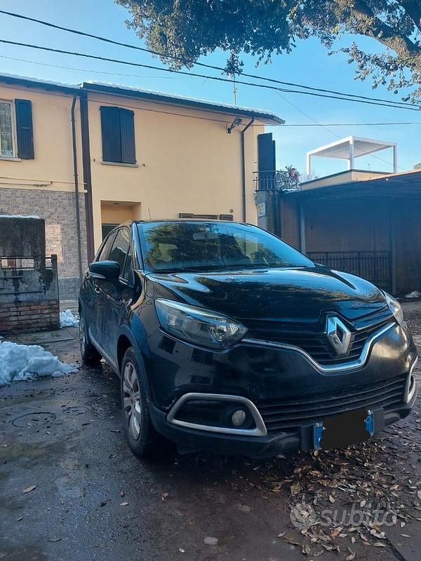 Usata Renault Captur 90 CV (66 kW) 2014 Nero SUV
