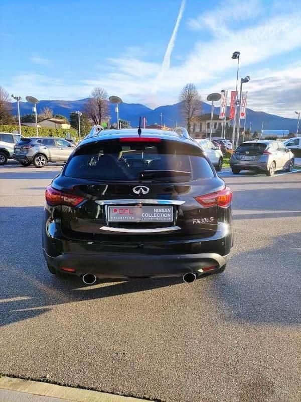 Usata Infiniti Fx30 238 CV (175 kW) 2014 Nero metallizzato SUV