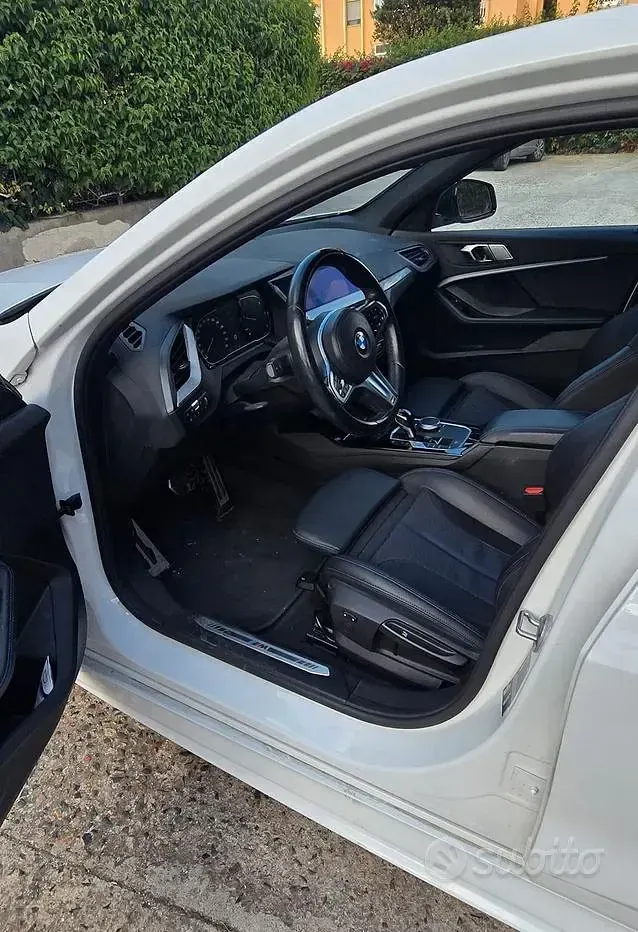 Usata BMW 116 M Sport 116 CV (85 kW) 2022 Bianco Utilitaria