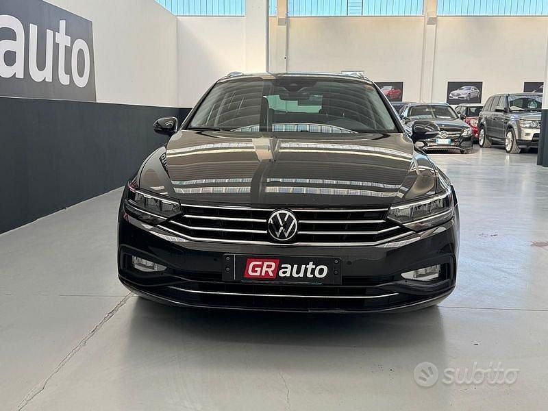 Usata VW Passat Executive 150 CV (110 kW) 2022 Other Station wagon