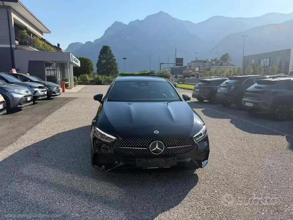 Usata Mercedes A180 Advanced Plus 136 CV (100 kW) 2025 Nero Berlina
