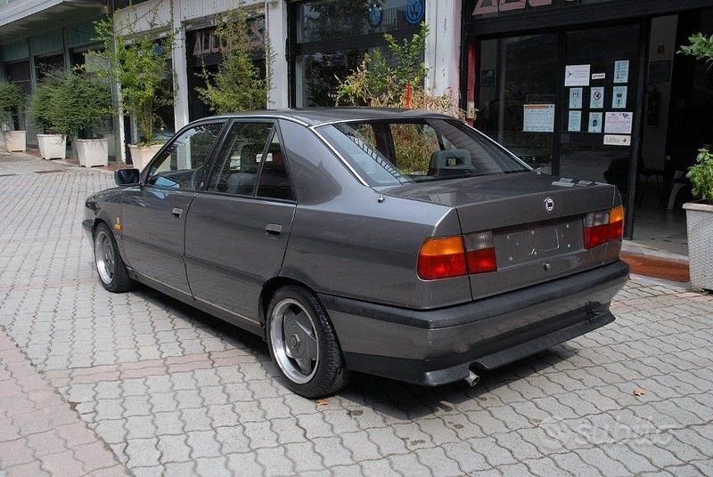 Usata Lancia Dedra 105 CV (77 kW) 1991 Grigio scuro Berlina