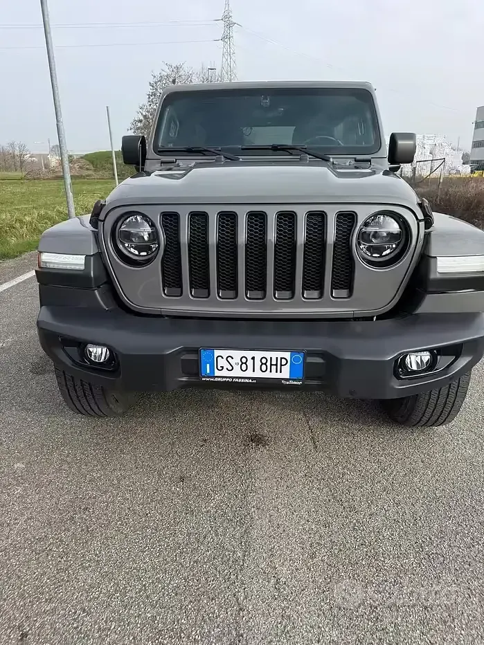 Usata Jeep Wrangler Sahara 272 CV (200 kW) 2020 Grigio SUV