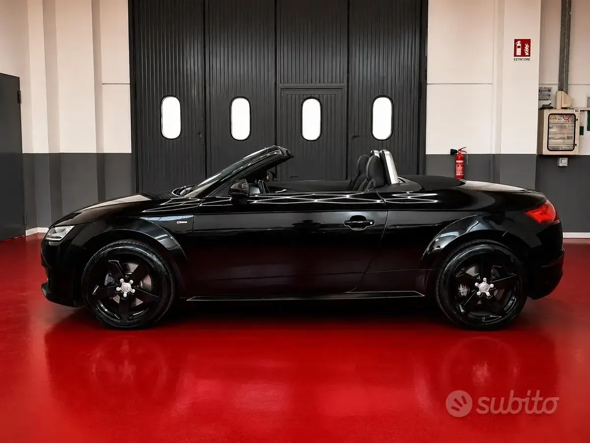 Usata Audi TT Roadster 184 CV (135 kW) 2018 Nero Cabrio