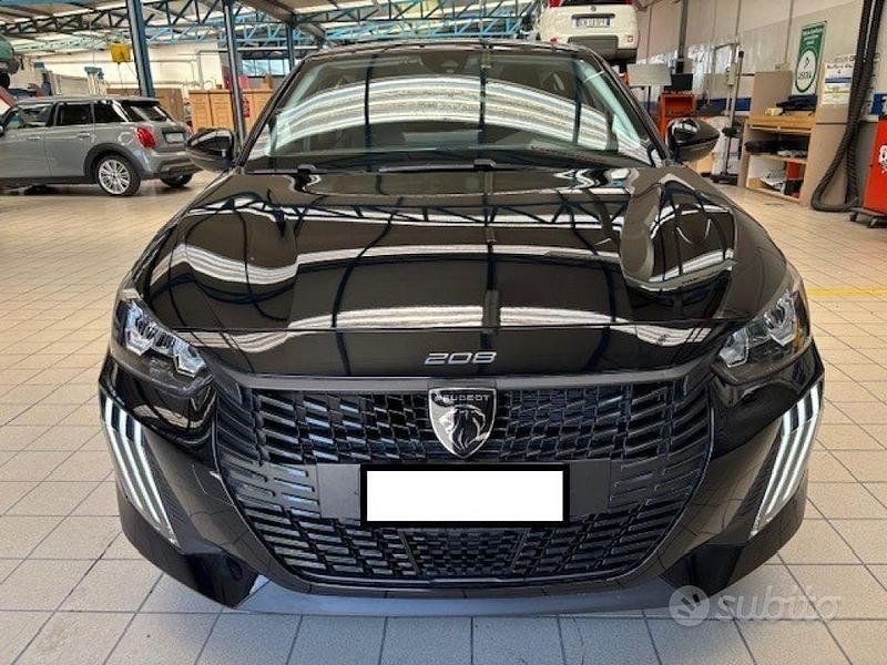 Nero(met.) Nuova 2025 Peugeot 208 Style Due volumi | 17.990 € (Buon prezzo) - Immagine 1/4