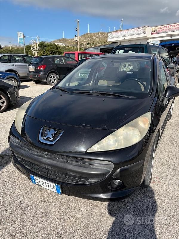 Nero Usata 2007 Peugeot 207 Tre volumi | 2000 € (Ottimo prezzo) - Immagine 1/4