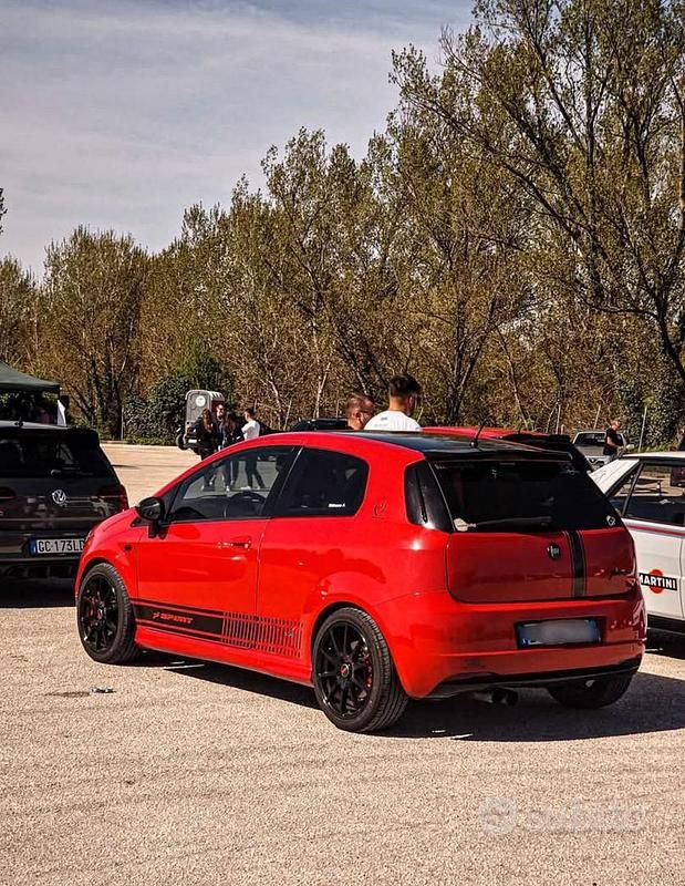 Usata Fiat Grande Punto Sport 90 CV (66 kW) 2008 Rosso Utilitaria