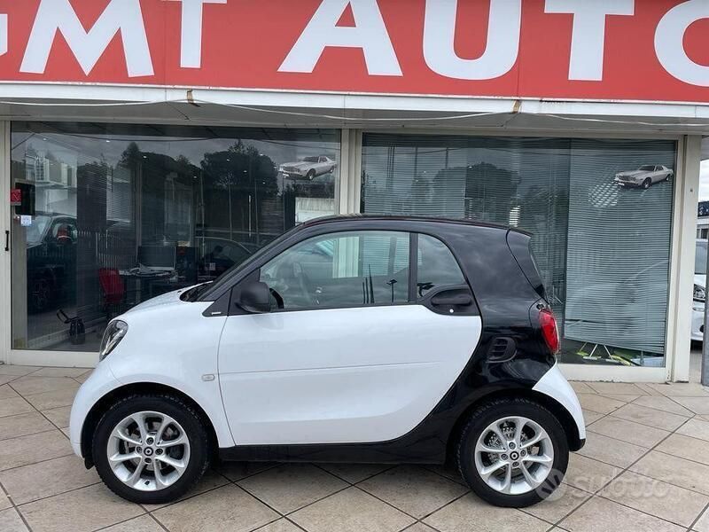 Usata Smart ForTwo Coupé Passion 90 CV (66 kW) 2018 Bianco Utilitaria