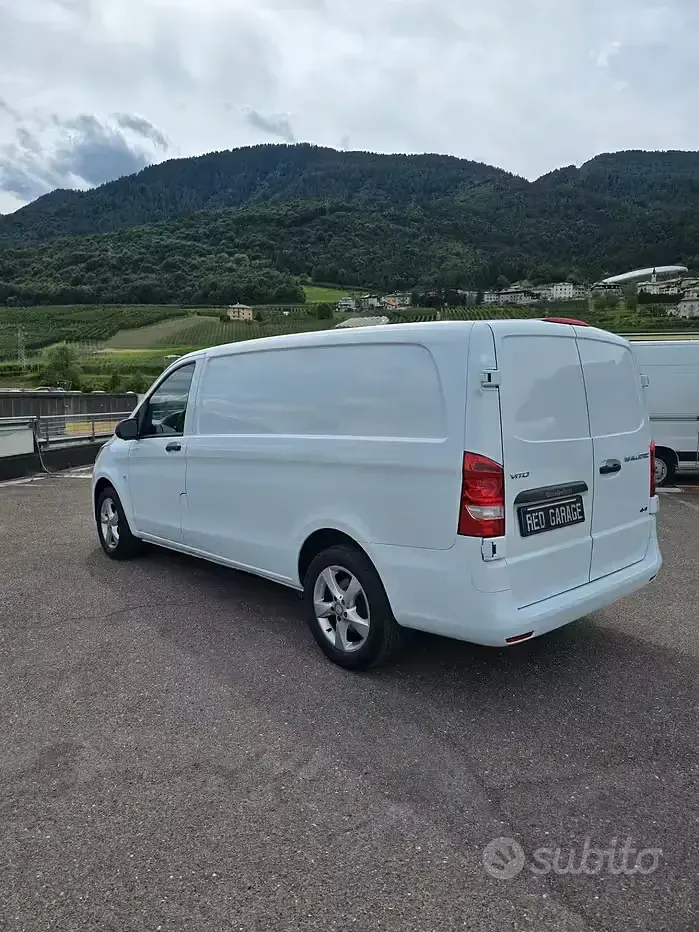 Usata Mercedes Vito 190 CV (139 kW) 2016 Bianco Furgone