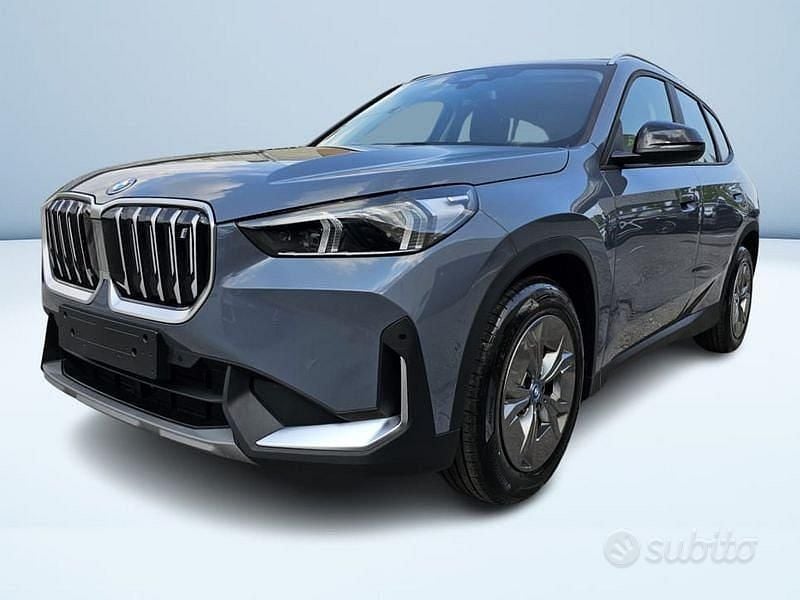 Usata BMW iX1 230 kW (313 CV) 2025 Grigio SUV
