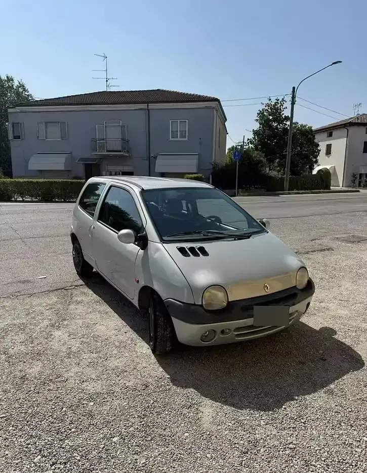 Usata Renault Twingo 58 CV (42 kW) 2000 Grigio Utilitaria