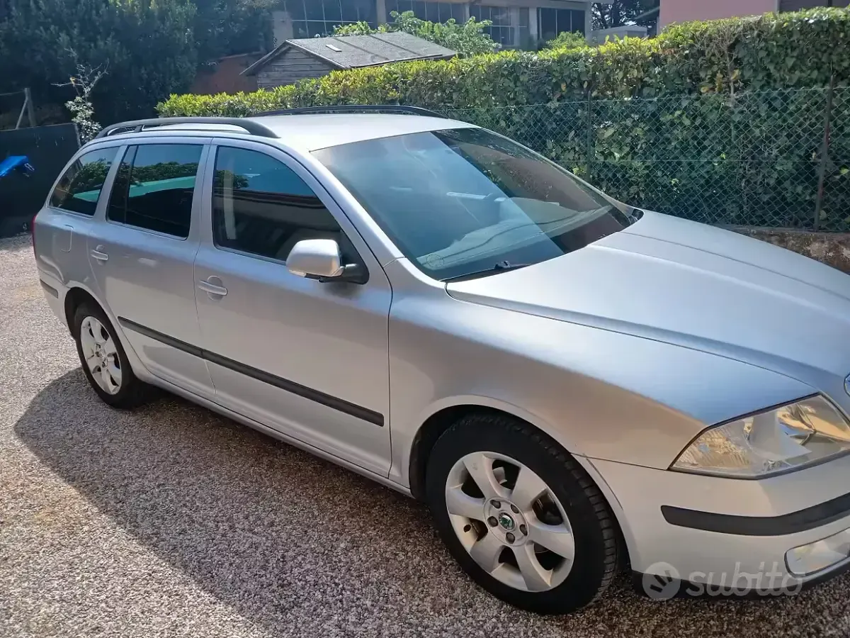 Usata Skoda Octavia 105 CV (77 kW) 2009 Grigio Station wagon