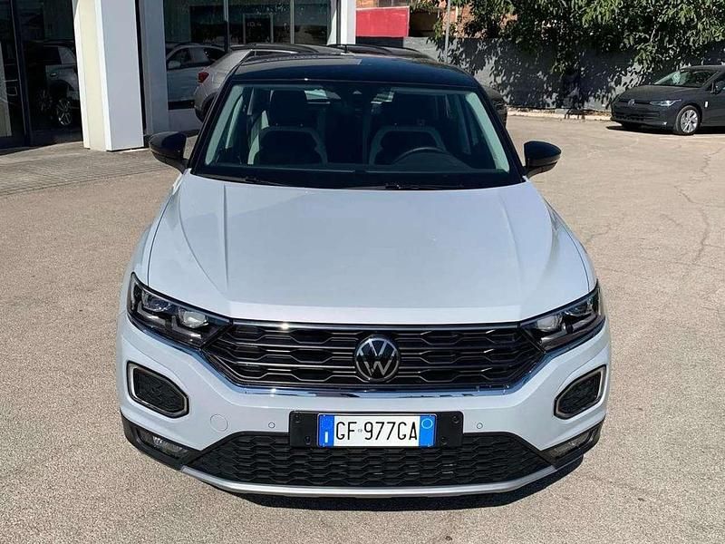 White silver Usata 2021 VW T-Roc Advance SUV | 23.900 € (Buon prezzo) - Immagine 1/4