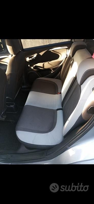 Usata Fiat Grande Punto Easy 80 CV (58 kW) 2012 Grigio Utilitaria