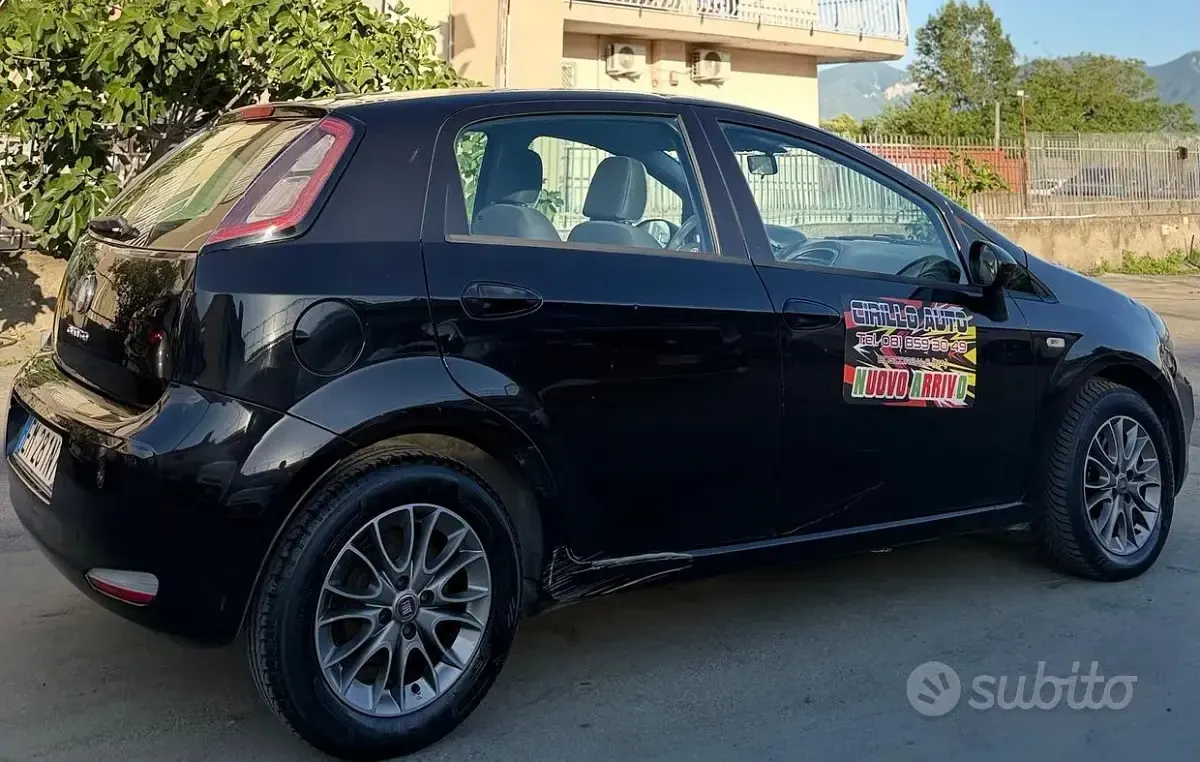 Usata Fiat Punto Evo 95 CV (69 kW) 2012 Nero Utilitaria