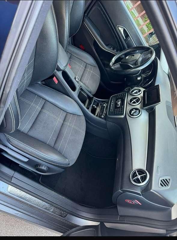 Usata Mercedes CLA200 Premium 136 CV (100 kW) 2015 Berlina