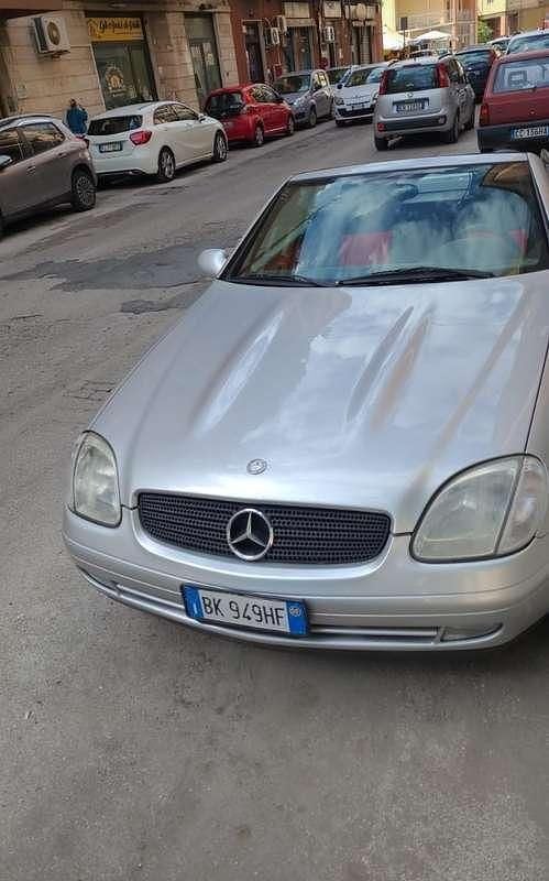 Usata Mercedes SLK200 192 CV (141 kW) 2000 Argento Cabrio