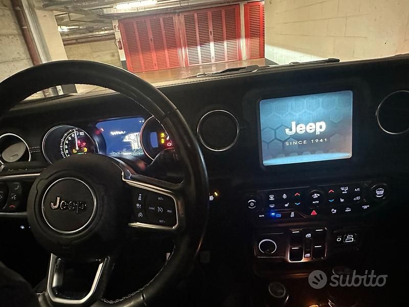 Usata Jeep Wrangler 2021 Grigio SUV