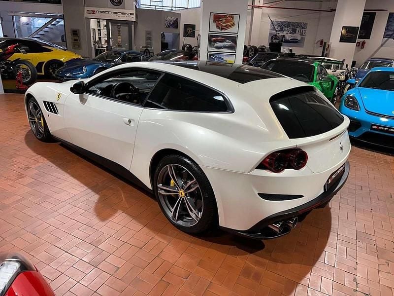Usata Ferrari GTC4Lusso 689 CV (506 kW) 2016 Bianco italia triplo strato Station wagon