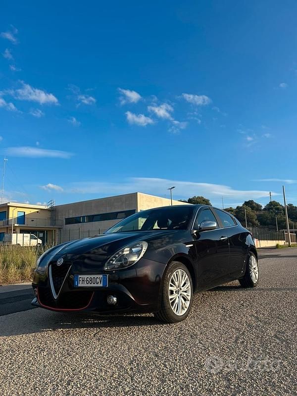 Usata Alfa Romeo Giulietta Super 120 CV (88 kW) 2017 Nero Berlina