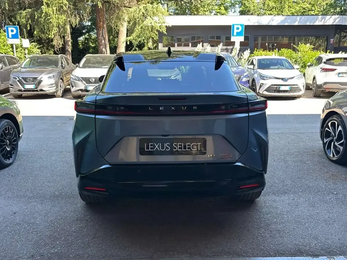 Usata Lexus RZ 450e Luxury Line 230 kW (313 CV) 2023 Other SUV